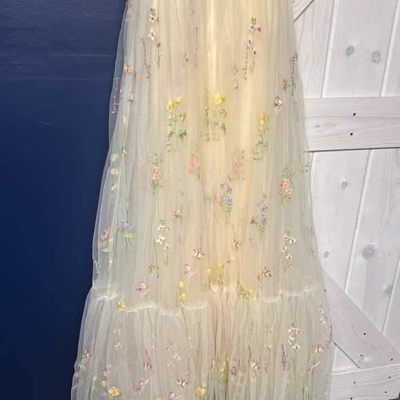 Floral Embroidered Prom Dress - Picture 10 of 11